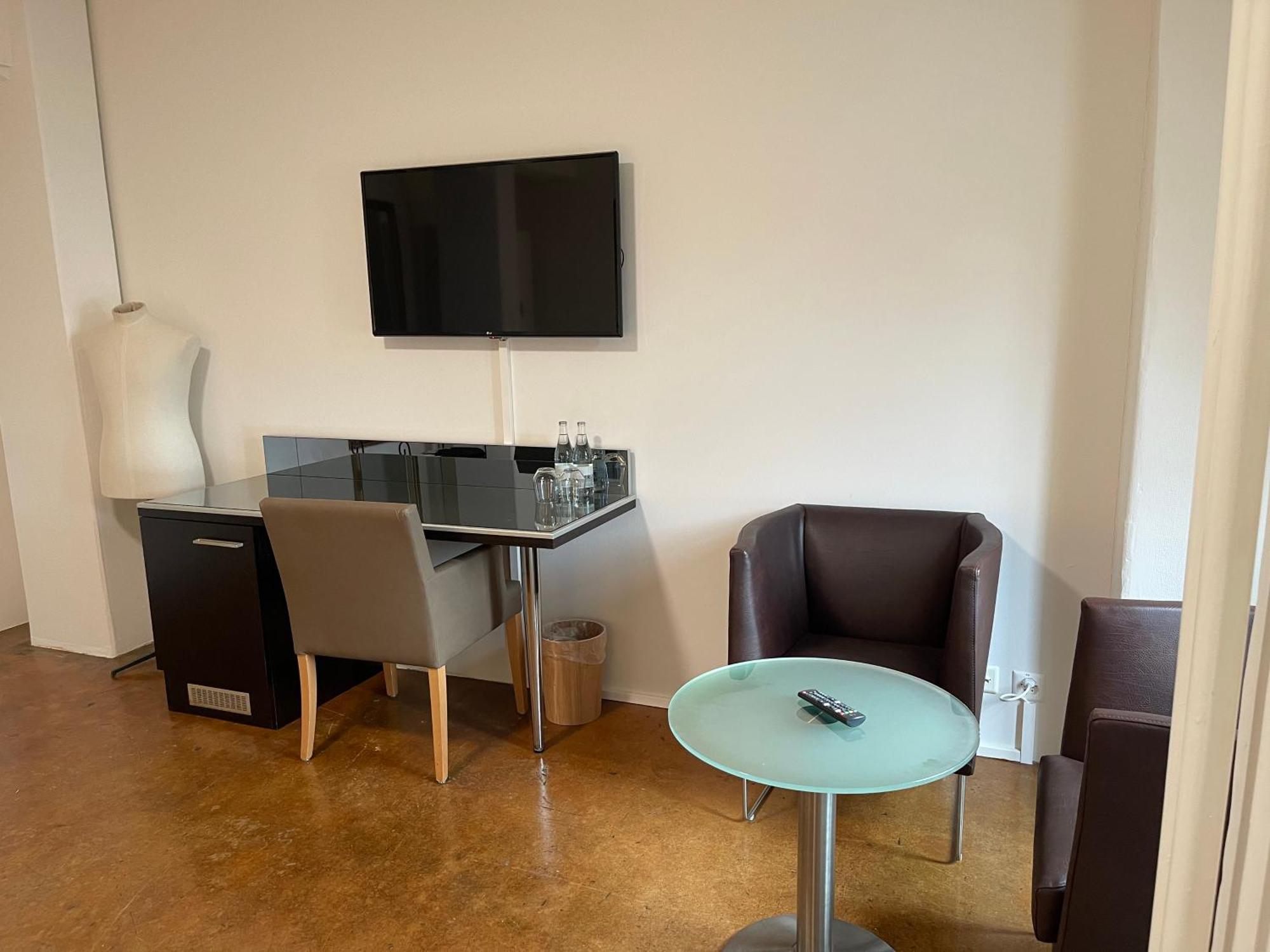 Hotel Swiss Bellevue Aathal Seegraben Luaran gambar